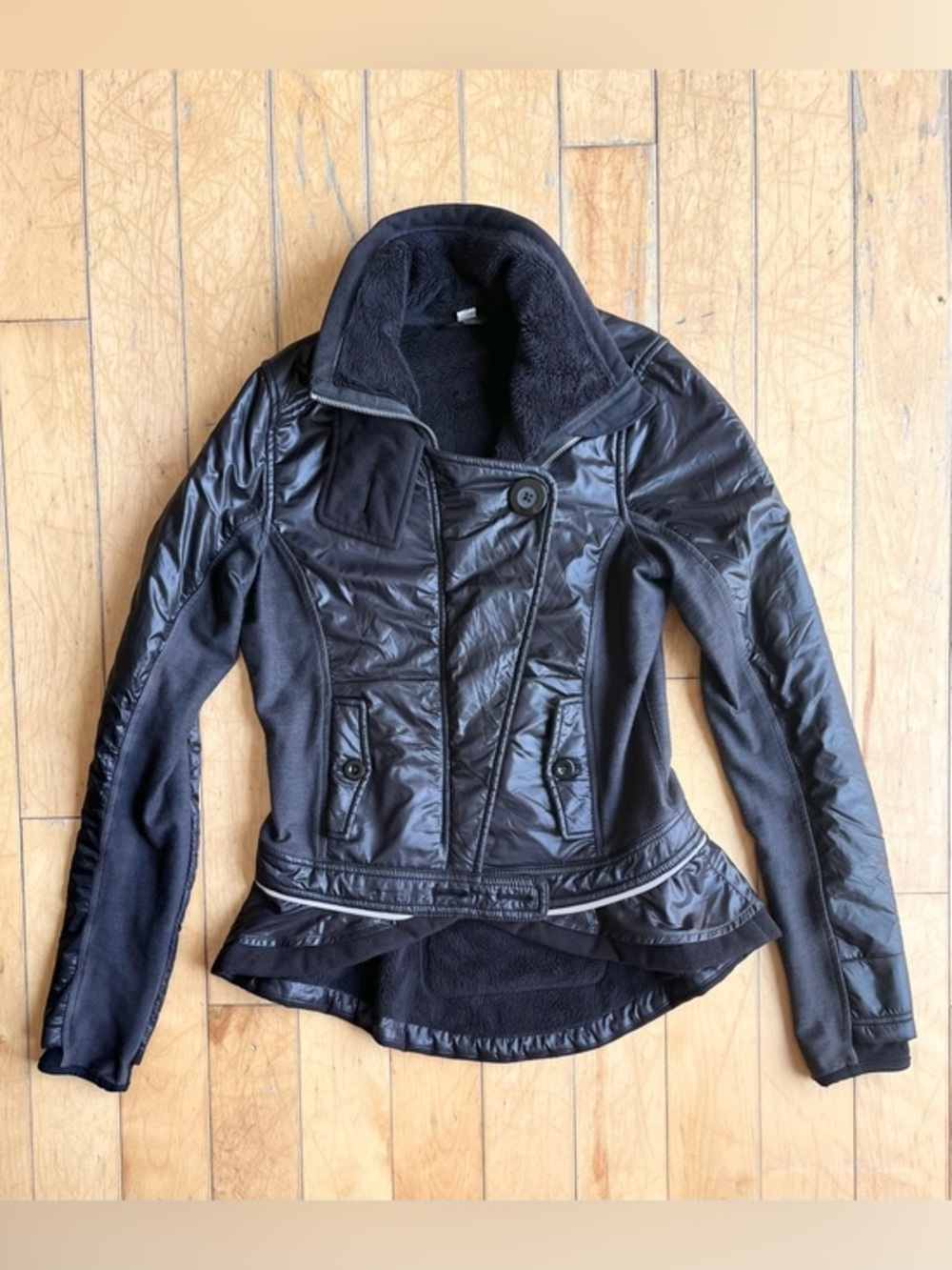 Lululemon Pedal Power Fleece-Lined Athletic Performance Black Jacket Coat Size 4